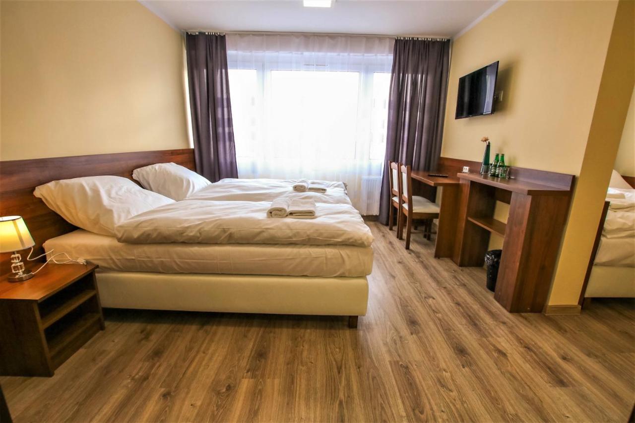 Hotel Sill Kielce Ngoại thất bức ảnh