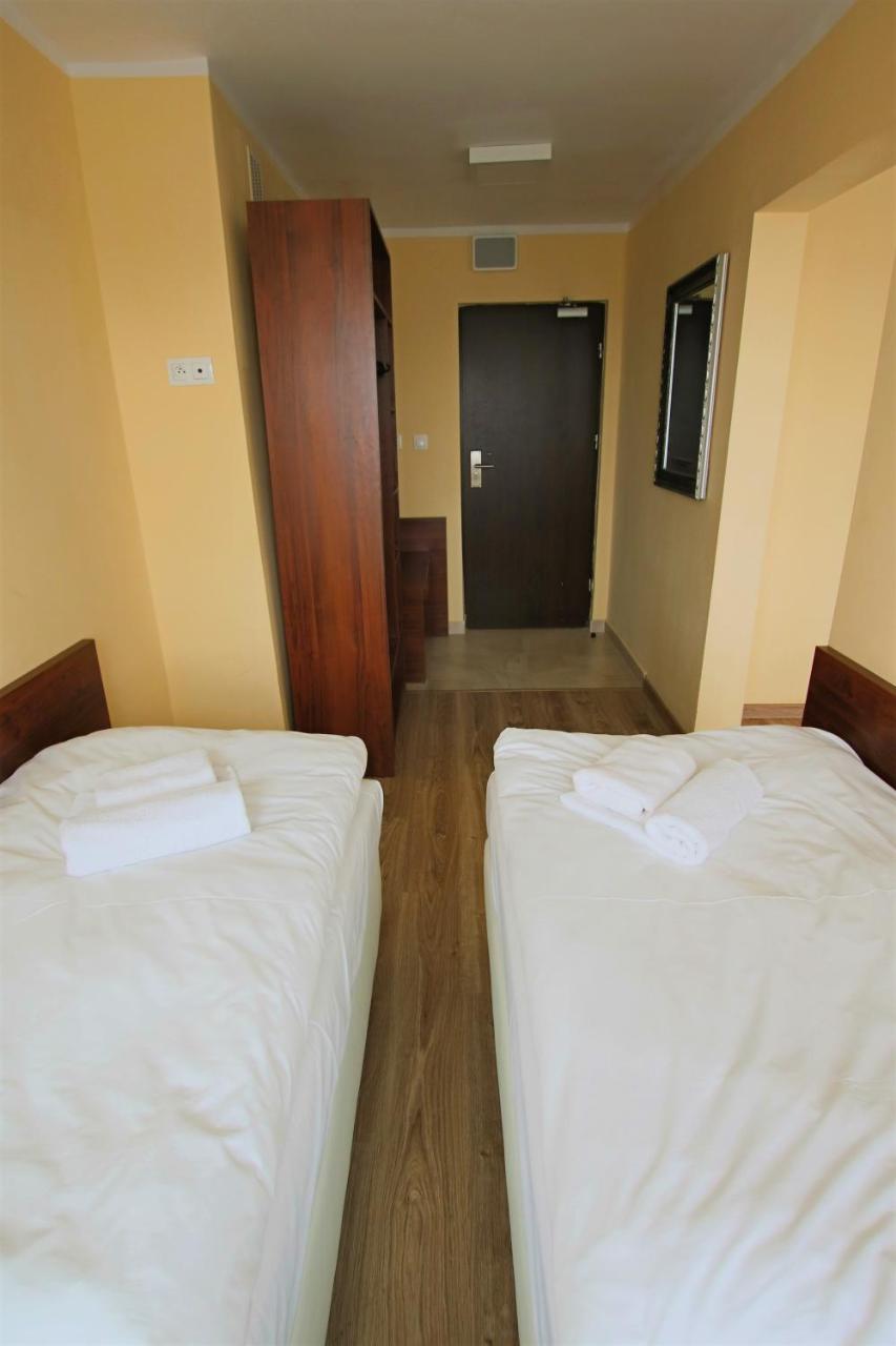 Hotel Sill Kielce Ngoại thất bức ảnh