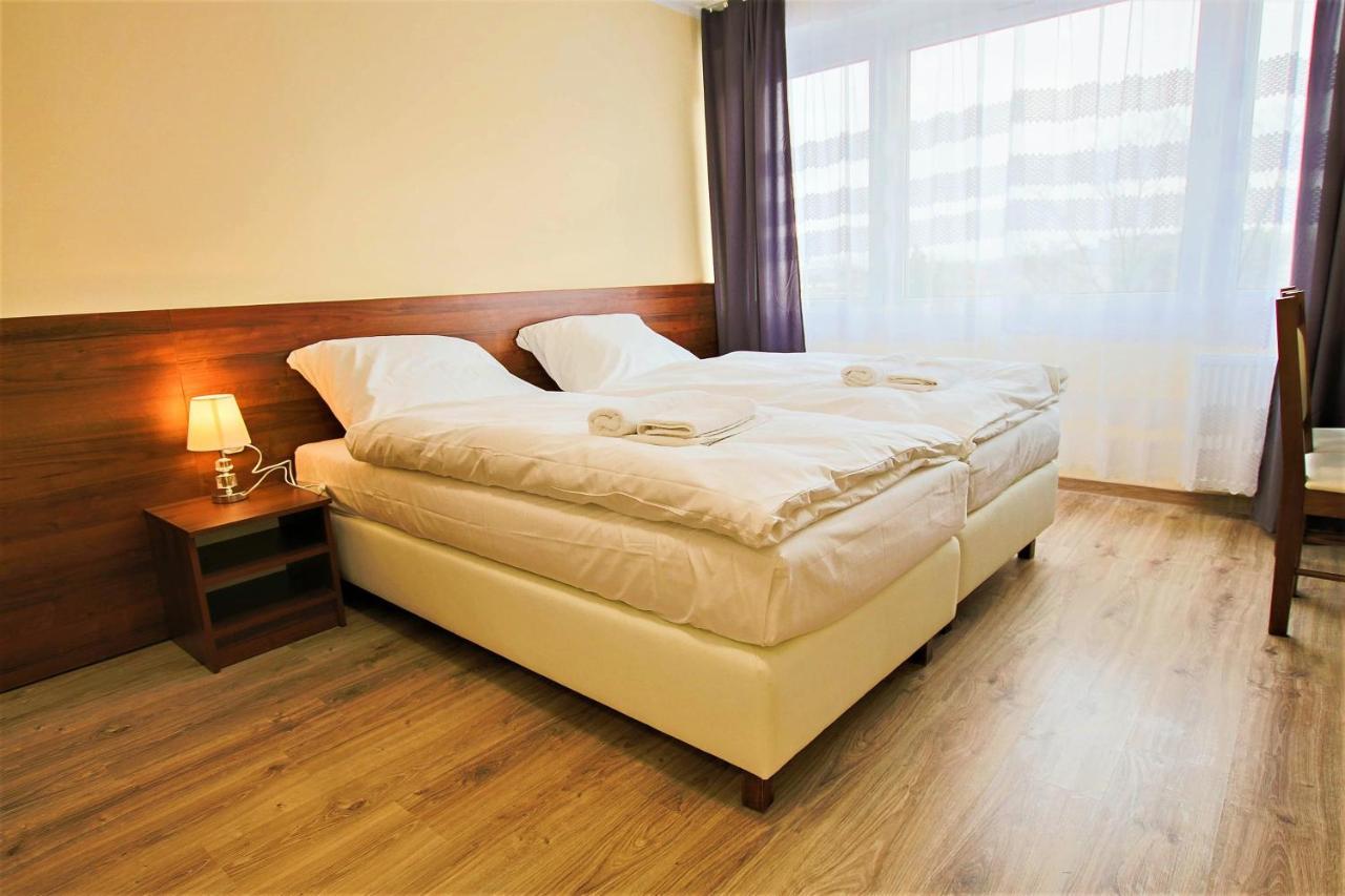 Hotel Sill Kielce Ngoại thất bức ảnh